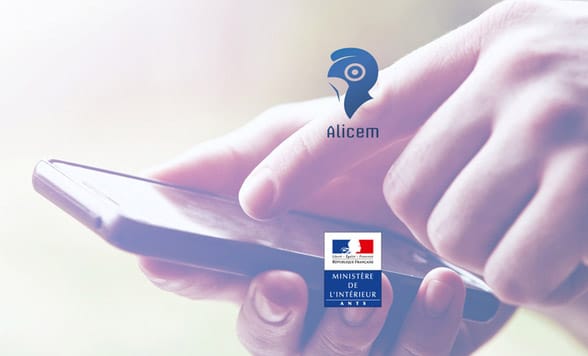 Hand holding smartphone with Alicem and French Ministry of Interior logos over the top